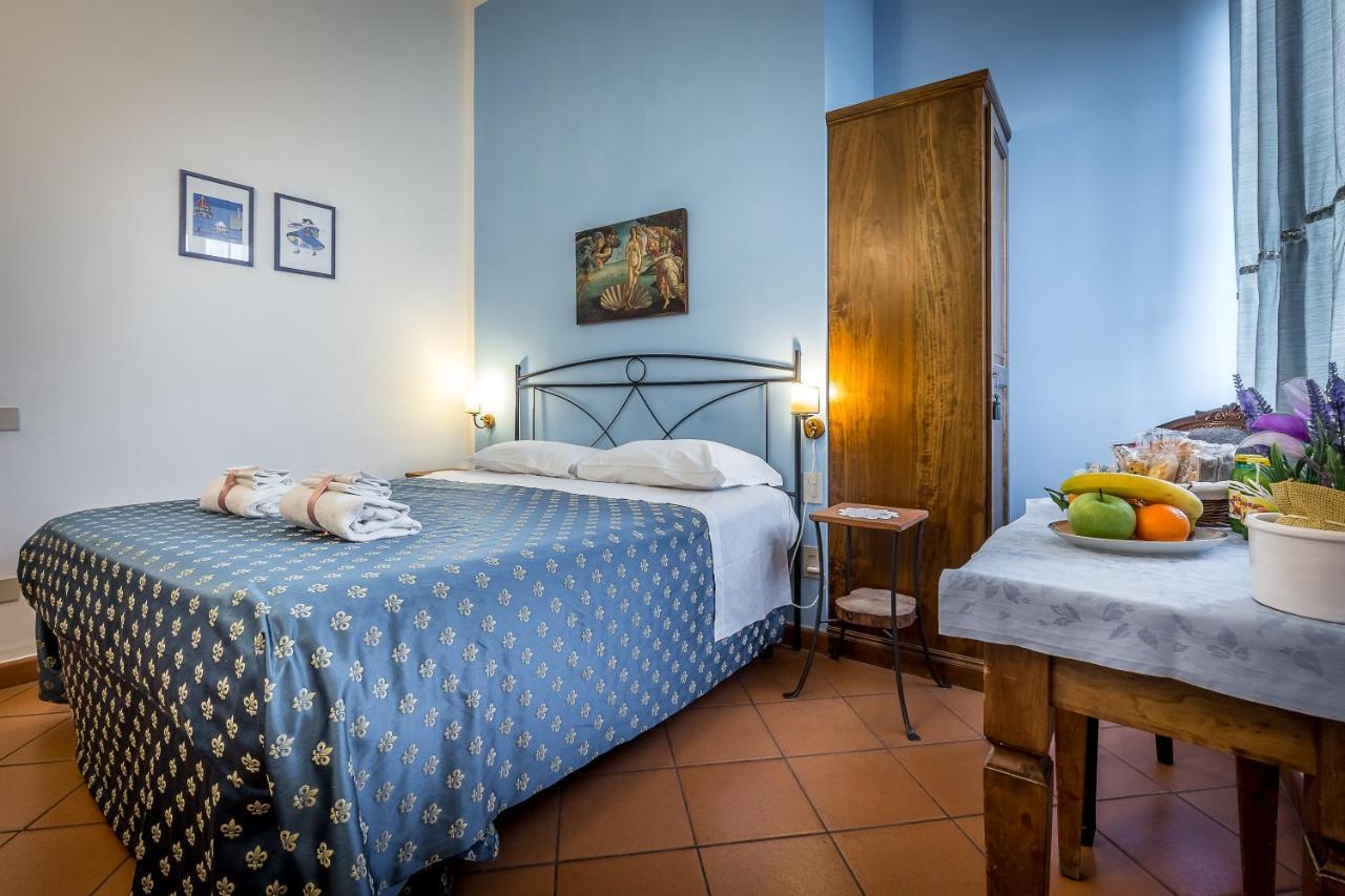 Alojamento de Acomodação e Pequeno-almoço Dimora Altea 3*
